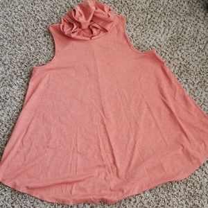 Cute sleeveless hoodie.